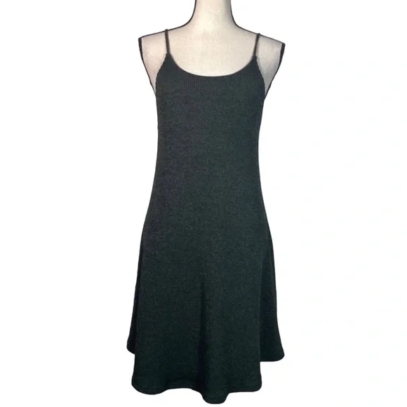 green emerald velvet dress Ibiza Green Bodycon Maxi Dress – Foxtail Boutique XO main image 0